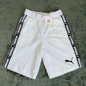 PUMA White Shorts. Men’s Small